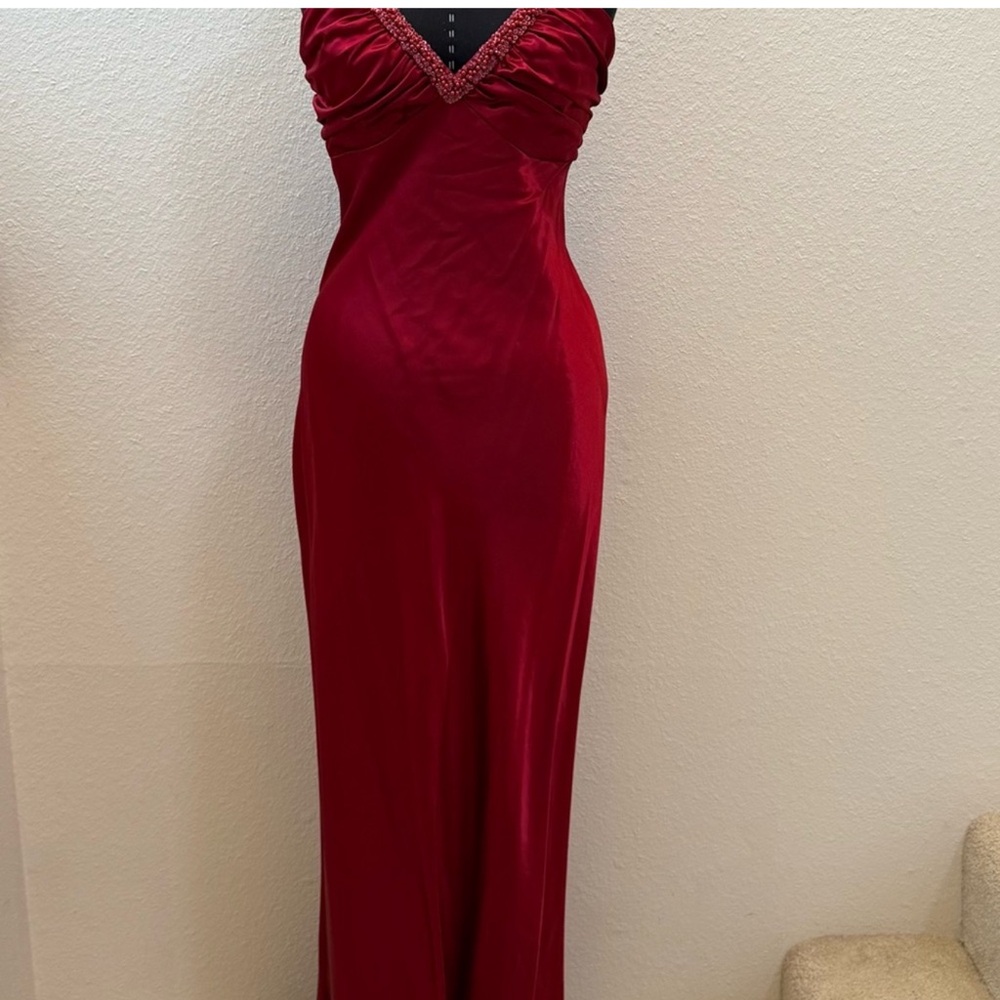 Zum Zum by Niki Livas Vibrant Red Party Gown - Picture 4 of 10